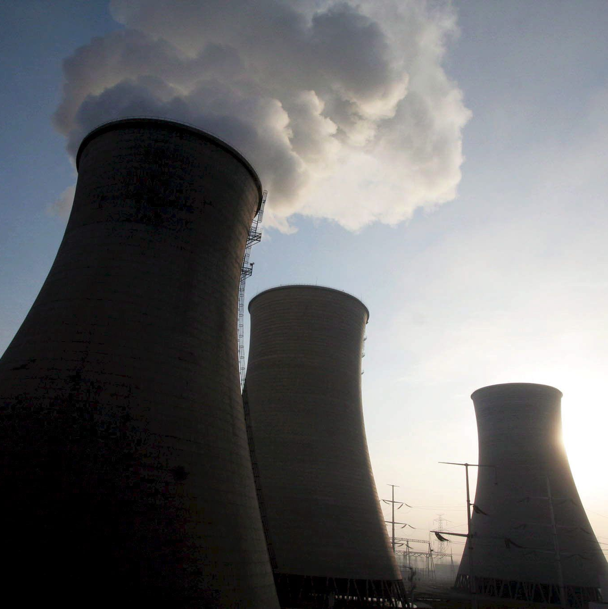 Die energiebezogenen Treibhausgas-Emissionen hatten 2023 erstmals eine Klimawirkung von mehr als 40 Milliarden Tonnen CO2. (Archivbild) - Foto: epa Zuo Xiaoming/EPA/dpa