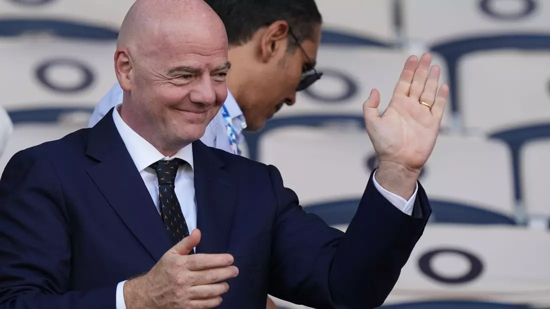 FIFA-Präsident Gianni Infantino reagiert auf Neuer-Rücktritt aus der der Nationalmannschaft. - Bild: Marcus Brandt/dpa