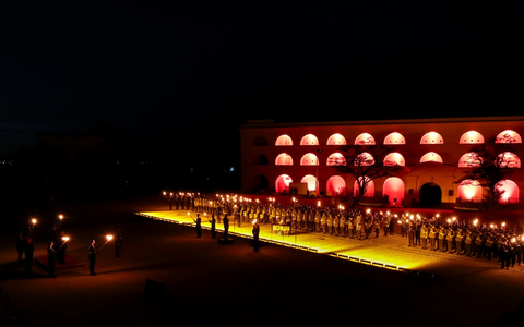 Ehre und Abschied auf der Festung Ehrenbreitstein / Großer Zapfenstreich ehrt ehemaligen Inspekteur des Sanitätsdienstes der Bundeswehr - Foto: presseportal.de