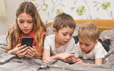 Mediensicher in die Schule! / Neues klicksafe-Materialpaket zum Schulstart 2024 - Foto: presseportal.de