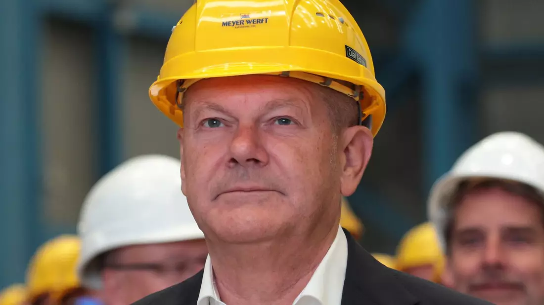 Rund 17.000 Jobs hängen direkt oder indirekt von der Werft ab. - Bild: Markus Hibbeler/dpa