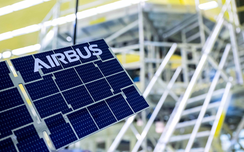 Airbus Bremen hat das dritte Europäische Servicemodul (ESM) für das Orion Raumschiff der NASA ausgeliefert. (Archivfoto) - Foto: Sina Schuldt/dpa