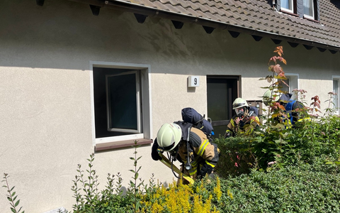 FW-PL: Feuerwehr rettet Bewohner aus verqualmter Wohnung - Foto: presseportal.de