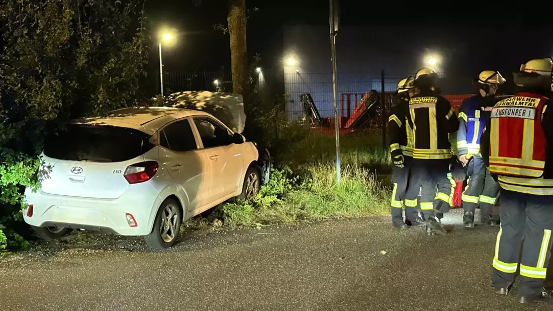 FFW Schwalmtal: Technische Hilfeleistung nach Verkehrsunfall - Bild: presseportal.de