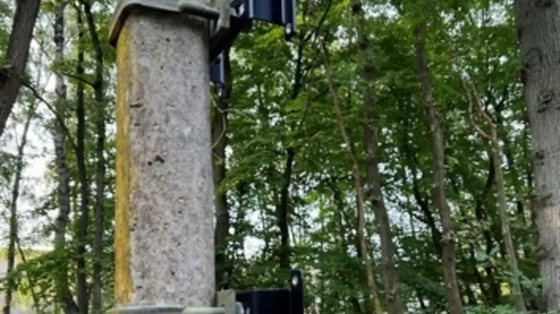 BPOL-FL: NMS - Pfeiftafeln vor Bahnübergängen entwendet - Bild: presseportal.de