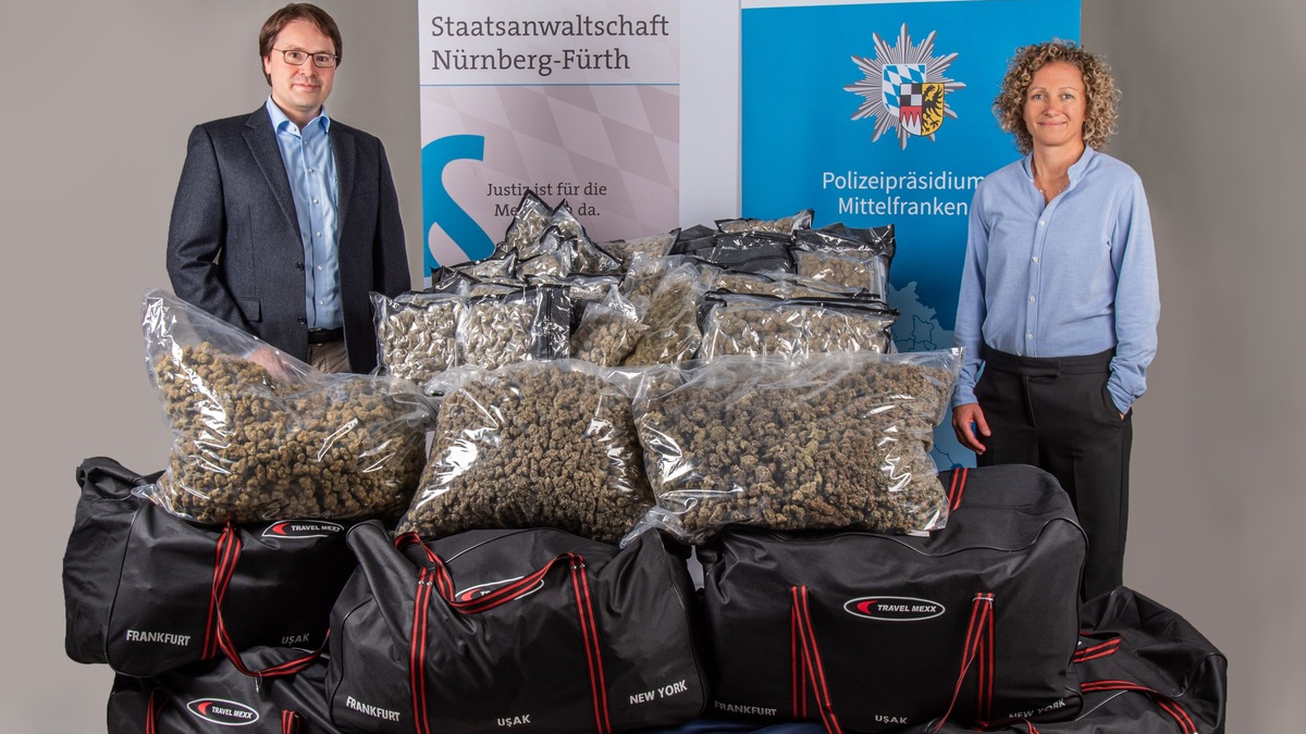 POL-MFR: (895) Gemeinsame Pressemitteilung der Staatsanwaltschaft Nürnberg-Fürth und des Polizeipräsidiums Mittelfranken - Über 150 Kilogramm Rauschgift sichergestellt - Vier Tatverdächtige in Haft - Foto: presseportal.de