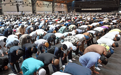Jährlich treffen sich die Mitglieder der Gemeinde zur Friedenskonferenz. (Archivbild) - Foto: Uli Deck/dpa Jährlich treffen sich die Mitglieder der Gemeinde zur Friedenskonferenz. (Archivbild) - Foto: Uli Deck/dpa