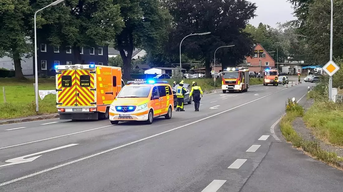 FW-EN: Verkehrsunfall Hattinger Str. / Gevelsberger Str. - Bild: presseportal.de