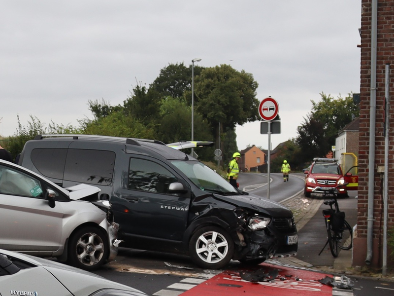FW Gangelt: Drei Verletzte bei Verkehrsunfällen in Stahe - Foto: presseportal.de