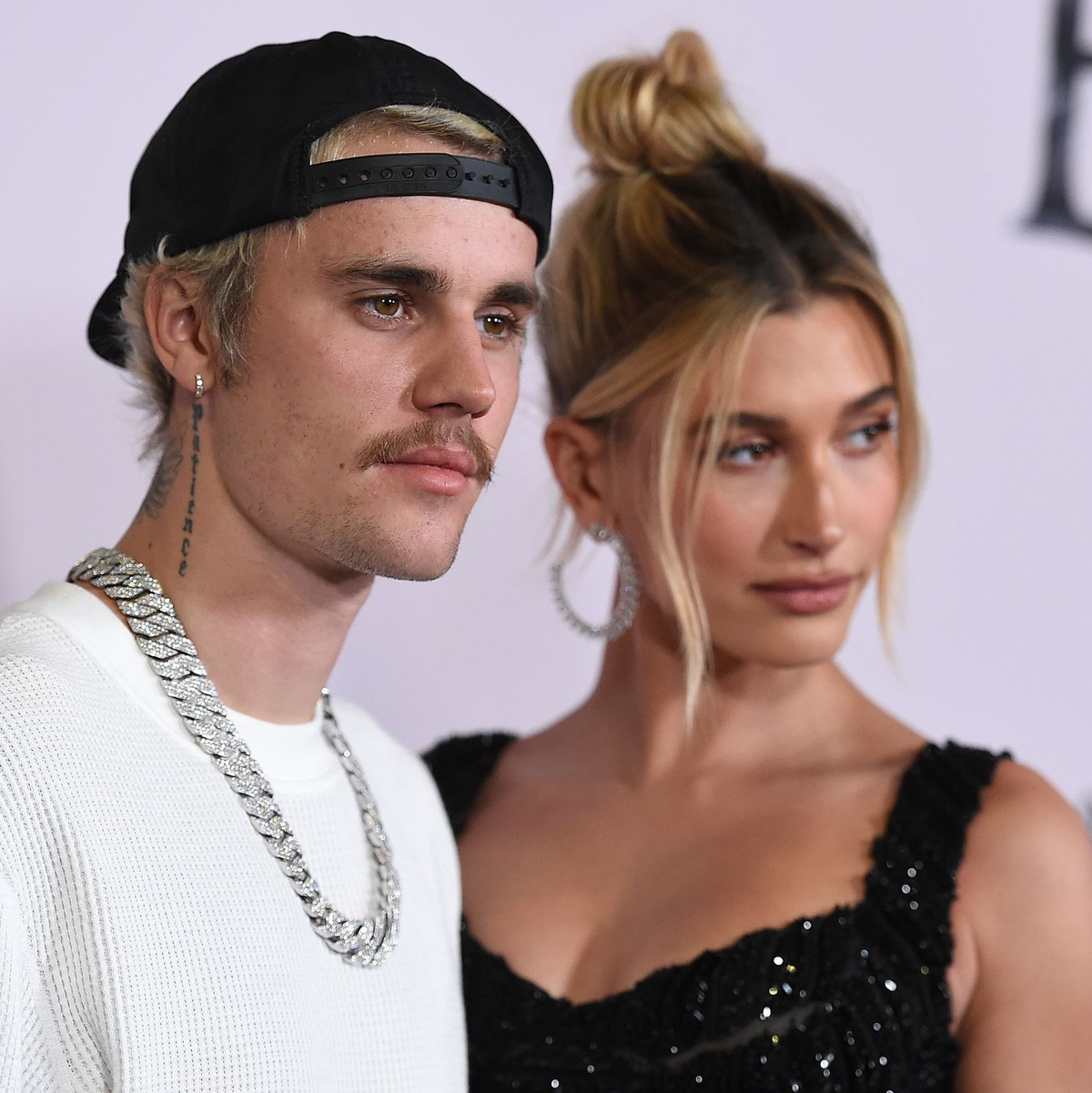 Justin und Hailey Bieber hatten sich im September 2018 in einem New Yorker Standesamt das Ja-Wort gegeben. - Foto: Jordan Strauss/Invision/AP/dpa