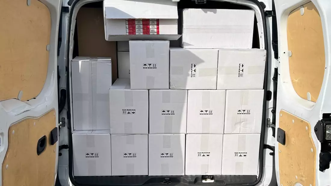 HZA-MD: Zoll stoppt Schmuggel von 300.000 Zigaretten auf der A 2 - Täter flüchtig - Bild: presseportal.de