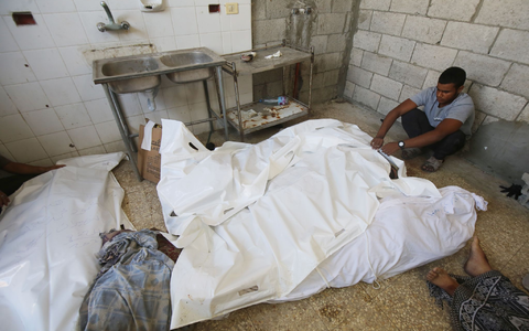 Seit Wiederaufflammen der Kämpfe im Gazastreifen wurden rund 500.000 Palästinenser erneut vertrieben. - Foto: Omar Ashtawy/APA Images via ZUMA Press Wire/dpa