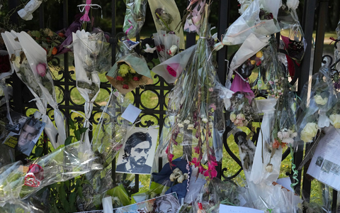 Delon hatte mehrfach gesagt, dass er keine nationale Hommage wolle. - Foto: Thibault Camus/AP/dpa