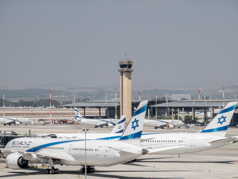 Der Flughafen Ben Gurion leitet einem Bericht zufolge Flüge wegen der Sicherheitslage um. (Archivbild) - Foto: Nir Alon/ZUMA Wire/dpa