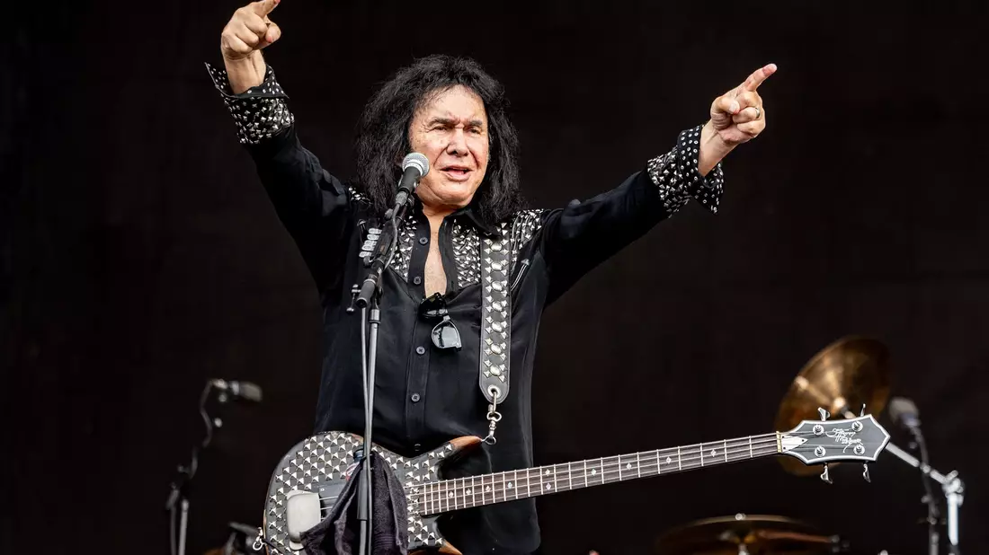 Nach dem Abschied von Kiss macht Gene Simmons mit seiner Gene Simmons Band weiter. - Bild: Axel Heimken/dpa