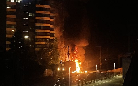 Bundespolizeidirektion München: Brand an Bauzug / Sehr hoher Sachschaden - Foto: presseportal.de