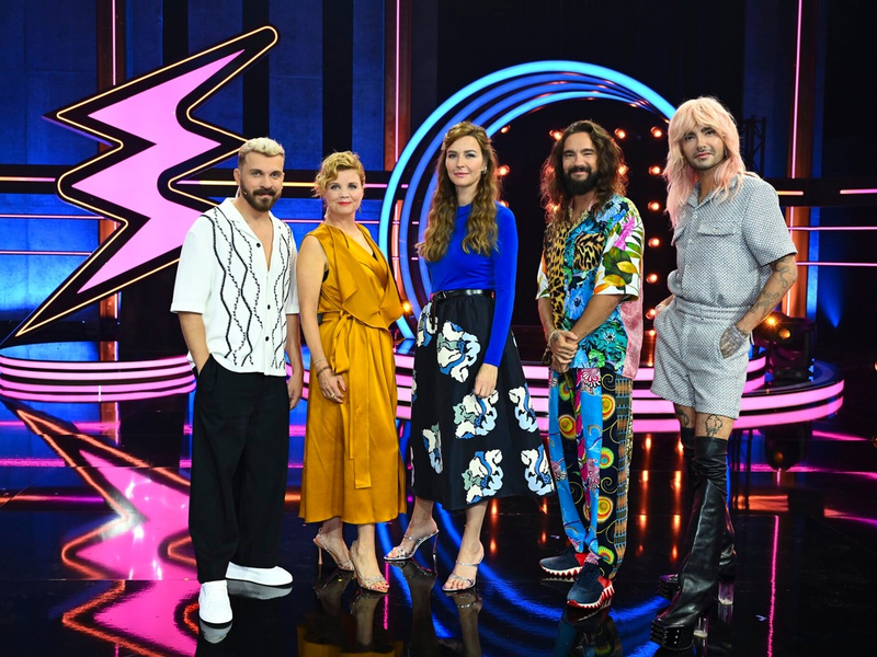 Edin Hasanovic Annette Frier Katrin Bauerfeind Tom Kaulitz Bill Kaulitz Die Superduper Show - Foto: Joyn/Willi Weber, presseportal.de