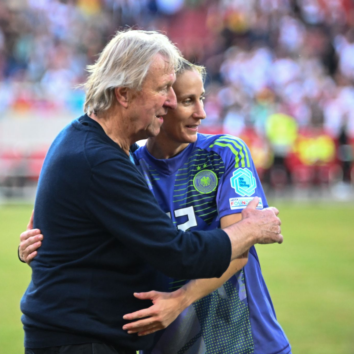 Von Horst Hrubesch zur Nummer eins befördert: Ann-Katrin Berger  - Foto: Sebastian Christoph Gollnow/dpa