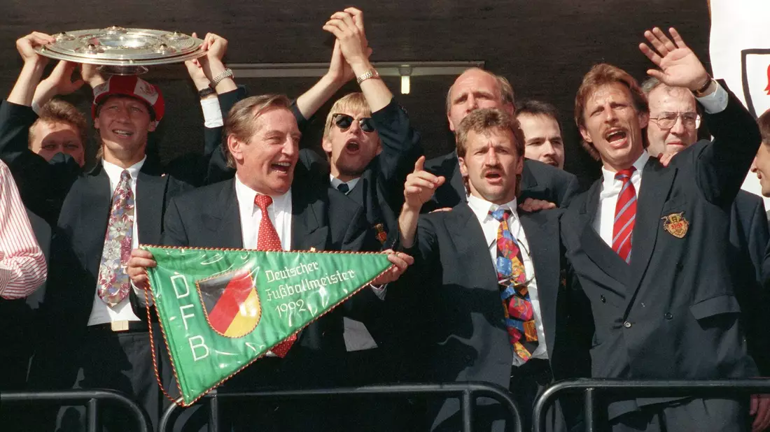 In Stuttgart feierte Daum (r.) 1992 den Meistertitel. - Bild: dpa