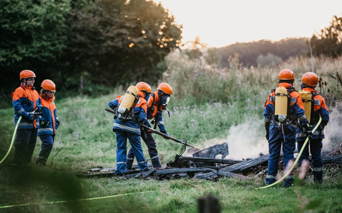 FW Marienheide: Berufsfeuerwehrtag der Jugendfeuerwehr: Marienheider Feuerwehrnachwuchs für 24 Stunden im Einsatz - Foto: presseportal.de