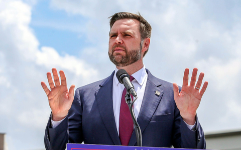 Vance: ««Ich bedauere natĂŒrlich, dass viele Leute das falsch verstanden haben.» (Archivbild) - Foto: Gary McCullough/AP/dpa Vance: ««Ich bedauere natĂŒrlich, dass viele Leute das falsch verstanden haben.» (Archivbild) - Foto: Gary McCullough/AP/dpa