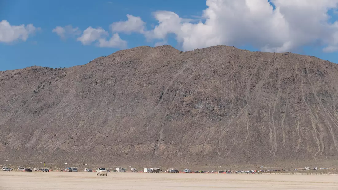 Das Burning Man-Festival zieht Besucher aus aller Welt an - Bild: Monique Sady/AP