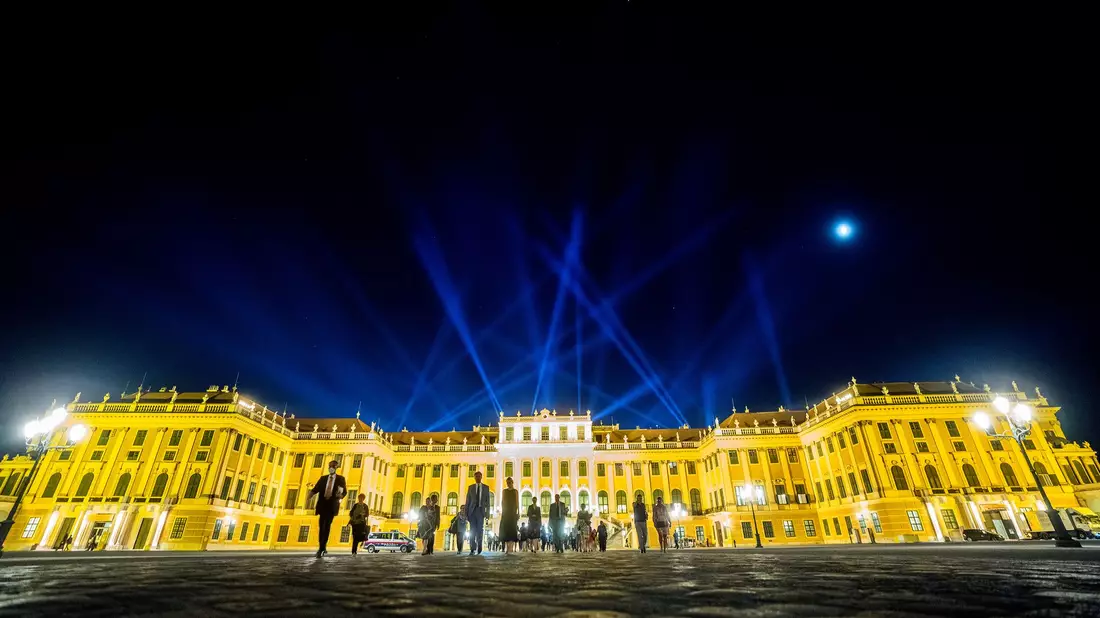 Hingucker in Wien: Schloss Schönbrunn. (Archivbild) - Bild: Georg Hochmuth/APA/dpa