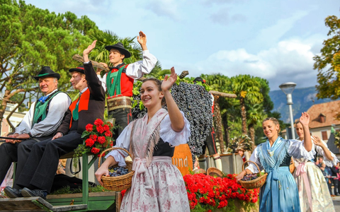 Kastanien, Speck und Weintrauben - die Hauptzutaten für den Meraner Herbst - Foto: presseportal.de
