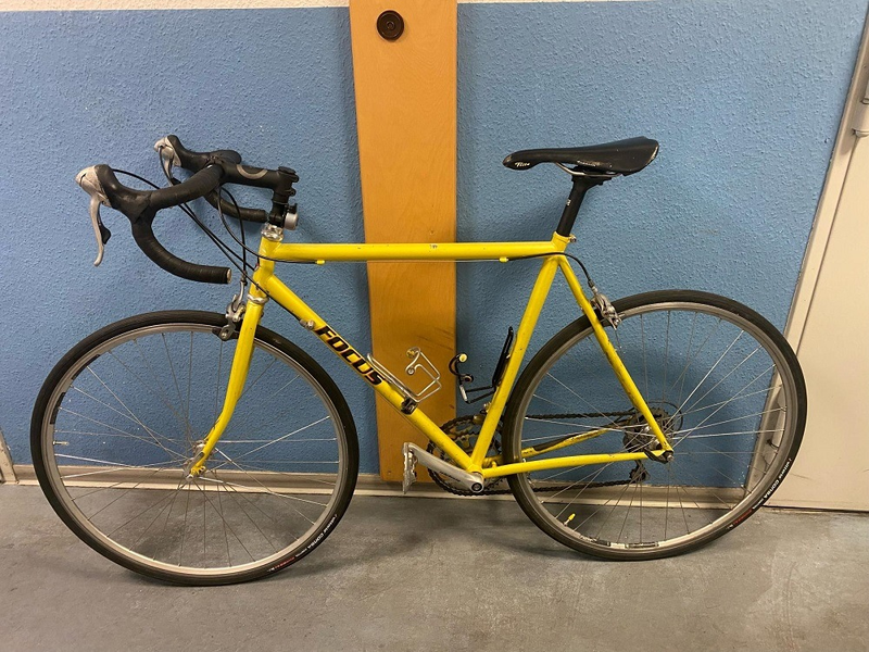 BPOLI-KA: Unbekannter legt Fahrrad ins Gleis - Foto: presseportal.de