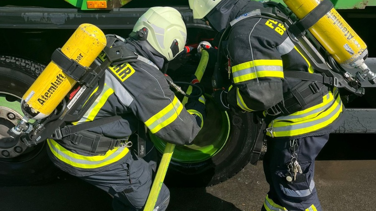 FW-KLE: Technischer Defekt an einem Müllfahrzeug - Foto: presseportal.de