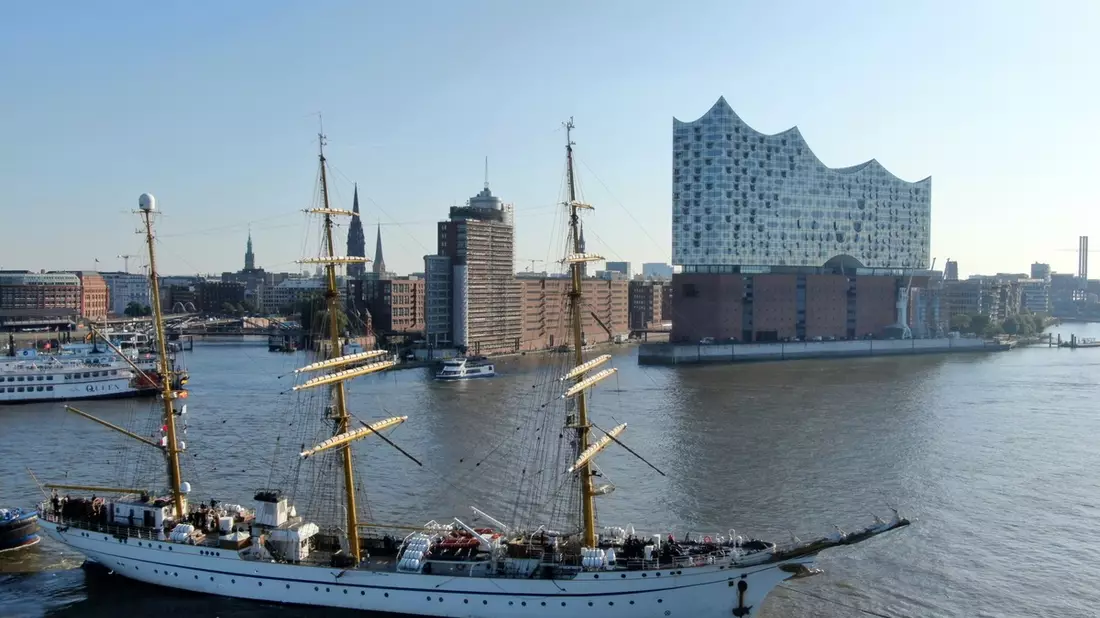 Gorch Fock zum planmäßigen Schiffs-TÜV eingelaufen - Bild: presseportal.de