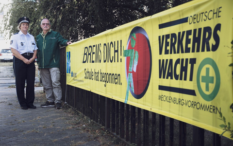 POL-HRO: Verkehrssicherheitsaktion zum Schulanfang - BREMS DICH! Schule hat begonnen! - Foto: presseportal.de