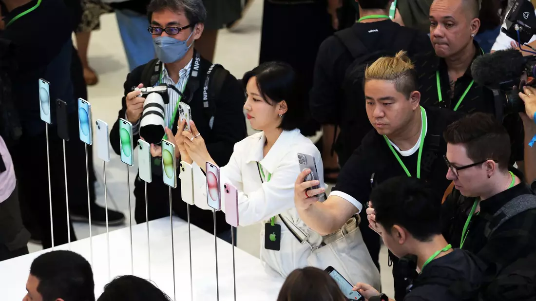 Bei Apples September-Event gibt es traditionell neue iPhone-Modelle. (Archivbild) - Bild: Christoph Dernbach/dpa