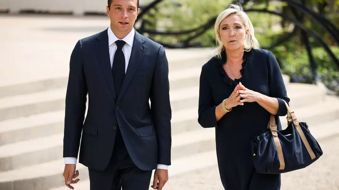 Auch Le Pen und Bardella waren zu Gesprächen im Élysée-Palast. - Bild: Thomas Padilla/AP/dpa