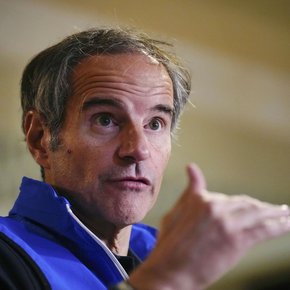 Der Chef der Internationalen Atomenergie-Organisation, Rafael Grossi, will sich im umkämpften russischen Gebiet Kursk ein Bild machen von der Lage um das Atomkraftwerk dort. (Archivbild) - Foto: -/kyodo/dpa