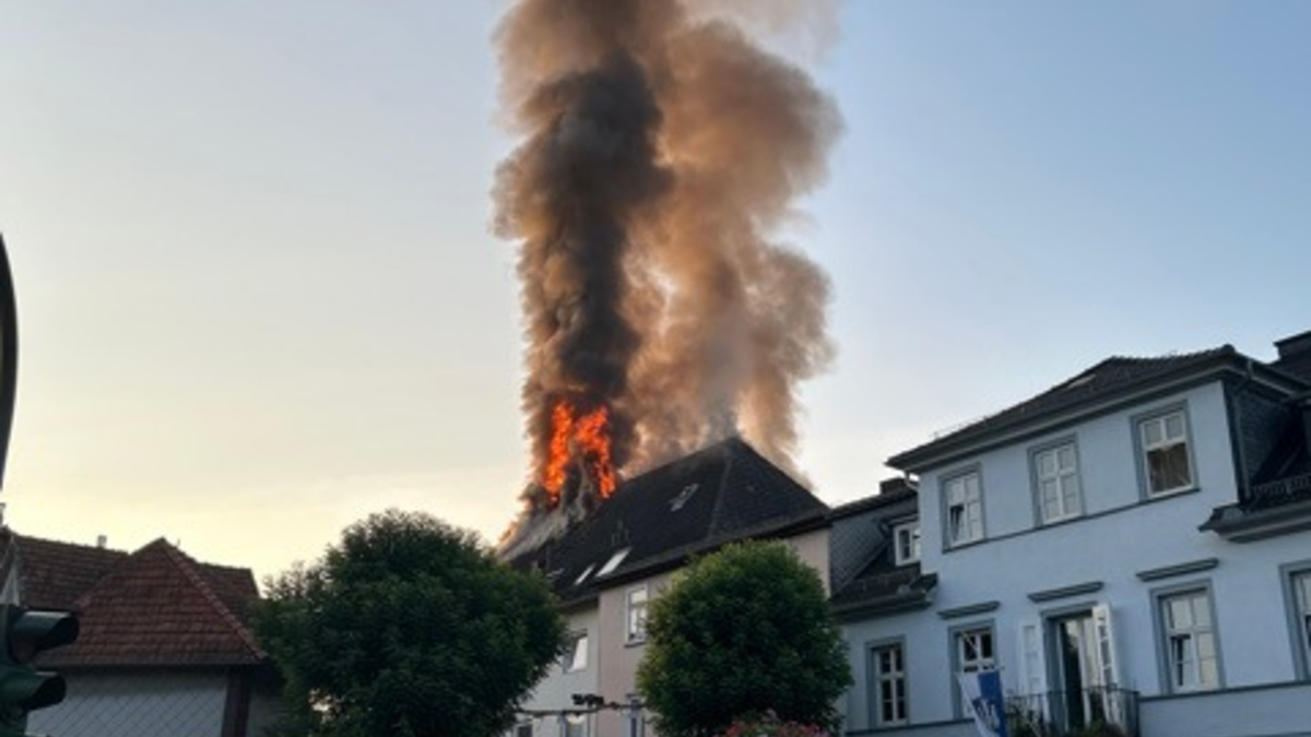 POL-ESW: Brand eines Mehrfamilienhauses in Witzenhausen - Folgemeldung - Foto: presseportal.de