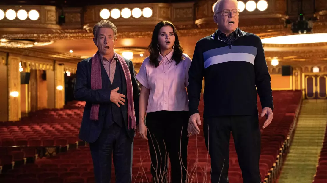 Oliver (Martin Short), Mabel (Selena Gomez) und Charles (Steve Martin)  sind wieder auf Mördersuche. - Bild: Patrick Harbron/Hulu/ Disney+ 2023/dpa