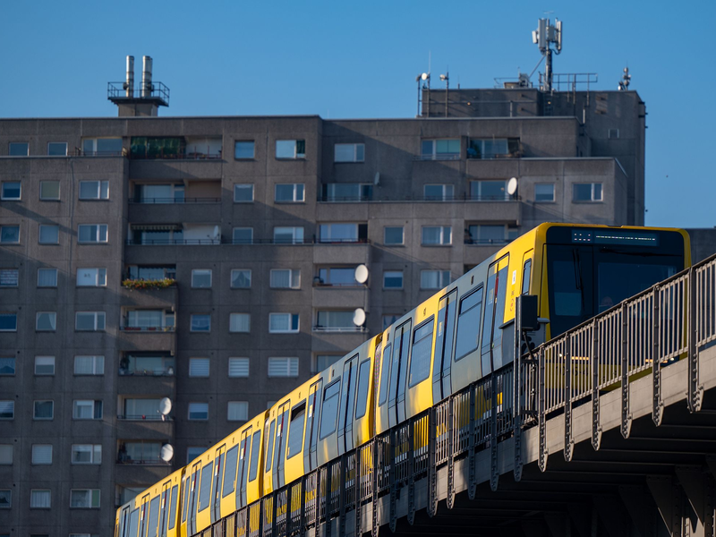 Soll bald wieder verlässlicher fahren: Die Berliner U-Bahn (Archivfoto).  - Foto: Monika Skolimowska/dpa-Zentralbild/dpa