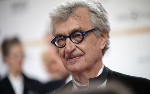 Wenders, der 1945 in Düsseldorf geboren wurde, zählt zu den bedeutendsten deutschen Regisseure. (Archivbild) - Foto: Sebastian Christoph Gollnow/dpa
