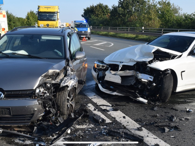 POL-NI: Erneut Verkehrsunfall Lauenau B442 -Anschlussstelle BAB2 - Foto: presseportal.de