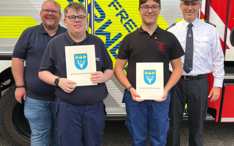 FW Rheurdt: Emotionales Feuerwehr-Grillfest: Sven Walter nach zwanzig Jahren als Jugendwart verabschiedet - Foto: presseportal.de