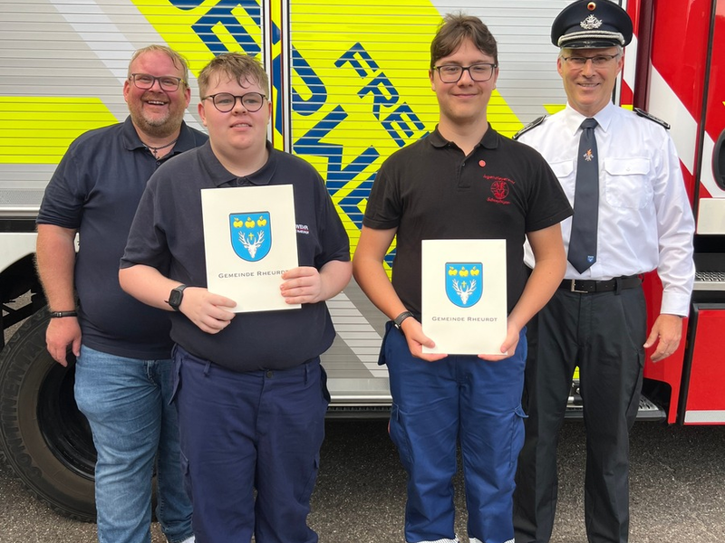 FW Rheurdt: Emotionales Feuerwehr-Grillfest: Sven Walter nach zwanzig Jahren als Jugendwart verabschiedet - Foto: presseportal.de