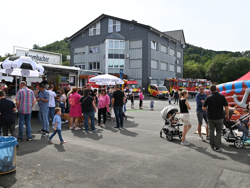 FF Olsberg: Kartoffelbraten beim Löschzug Bigge - Olsberg - Foto: presseportal.de
