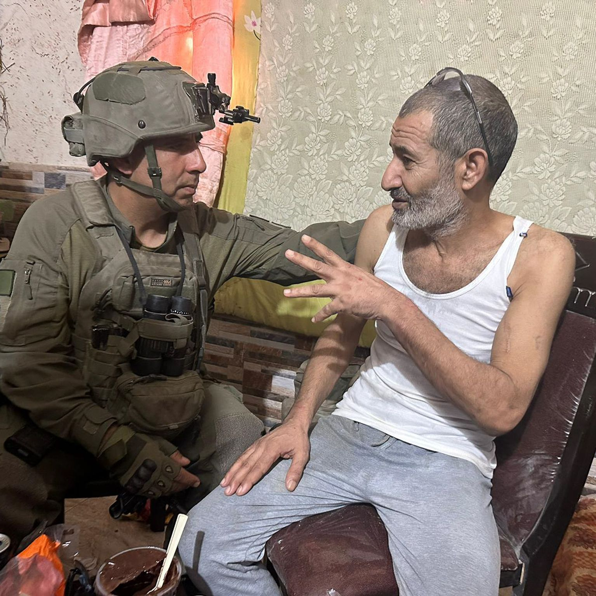 Kaid Farhan Alkadi war 326 Tage als Geisel im Gazastreifen gefangen. - Foto: IDF Spokesperson/ZUMA Press Wire/dpa