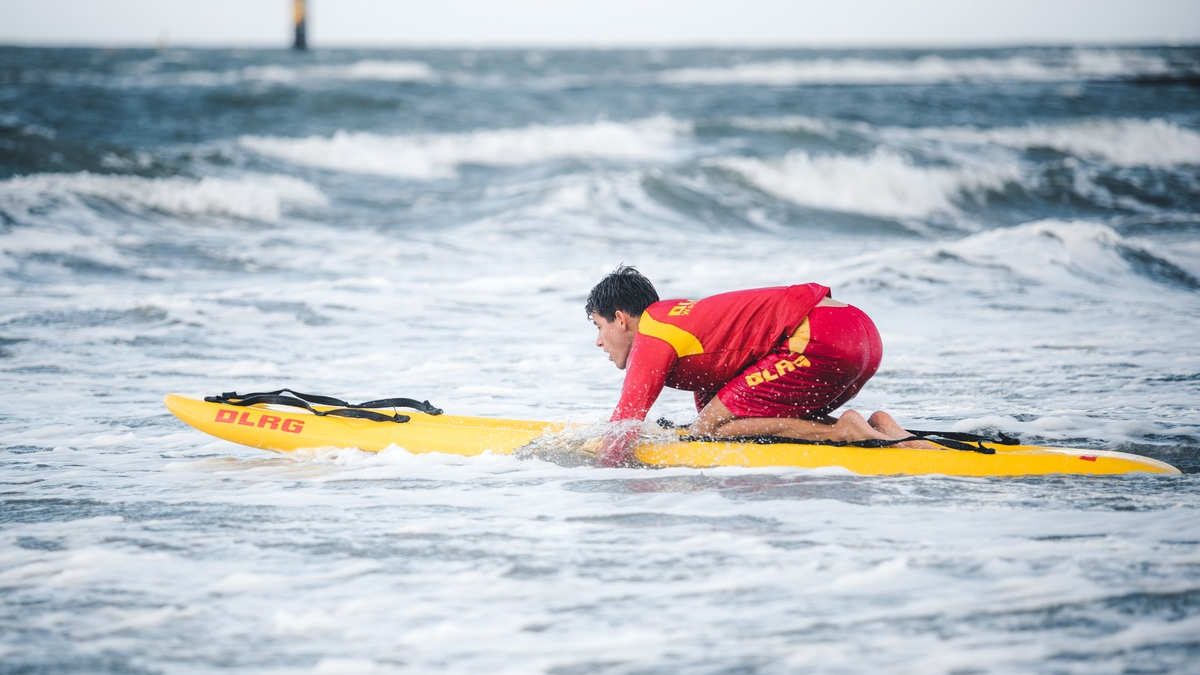 Wegen Selbstüberschätzung und Strömungen: Über 200 Einsätze der DLRG an den Stränden von Nord- und Ostsee - Foto: presseportal.de