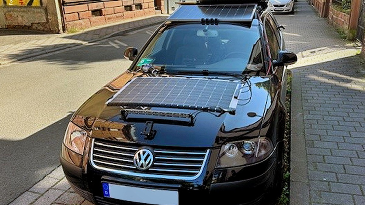 POL-PPWP: Fahrzeug mit ungewöhnlichen Anbauten - Foto: presseportal.de