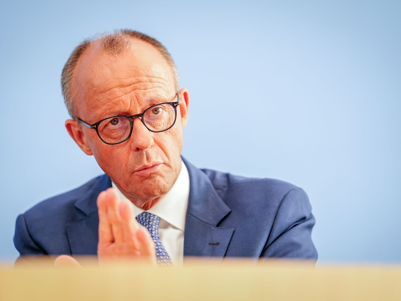 Kurzzeitig habe die Koalition auf der Kippe gestanden, sagt Merz. (Archivbild) - Foto: Kay Nietfeld/dpa