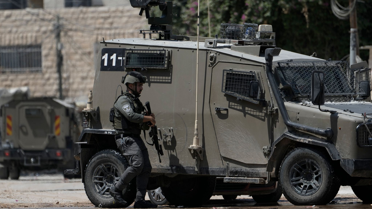 Israelische Soldaten gaben Schüsse in der Nähe einer Gruppe ausländischer Diplomaten ab – die EU verlangt eine Untersuchung. (Archivbild) - Foto: Majdi Mohammed/AP/dpa