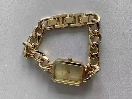 POL-HL: Stadtgebiet Lübeck / Sichergestellte Armbanduhr - Eigentümer gesucht - Foto: presseportal.de
