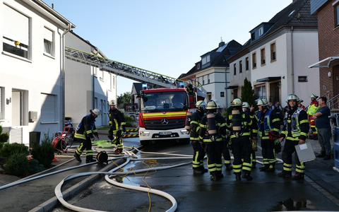 FW-DO: Brand eines Wintergartens richtet erheblichen Gebäudeschaden an - Foto: presseportal.de